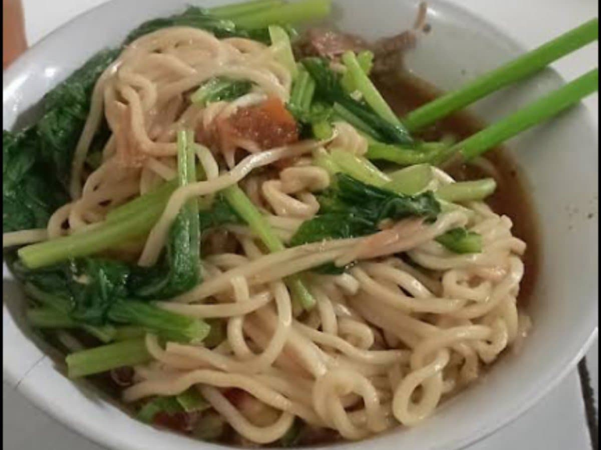 Foto Mie ayam & warung makan prasmanan