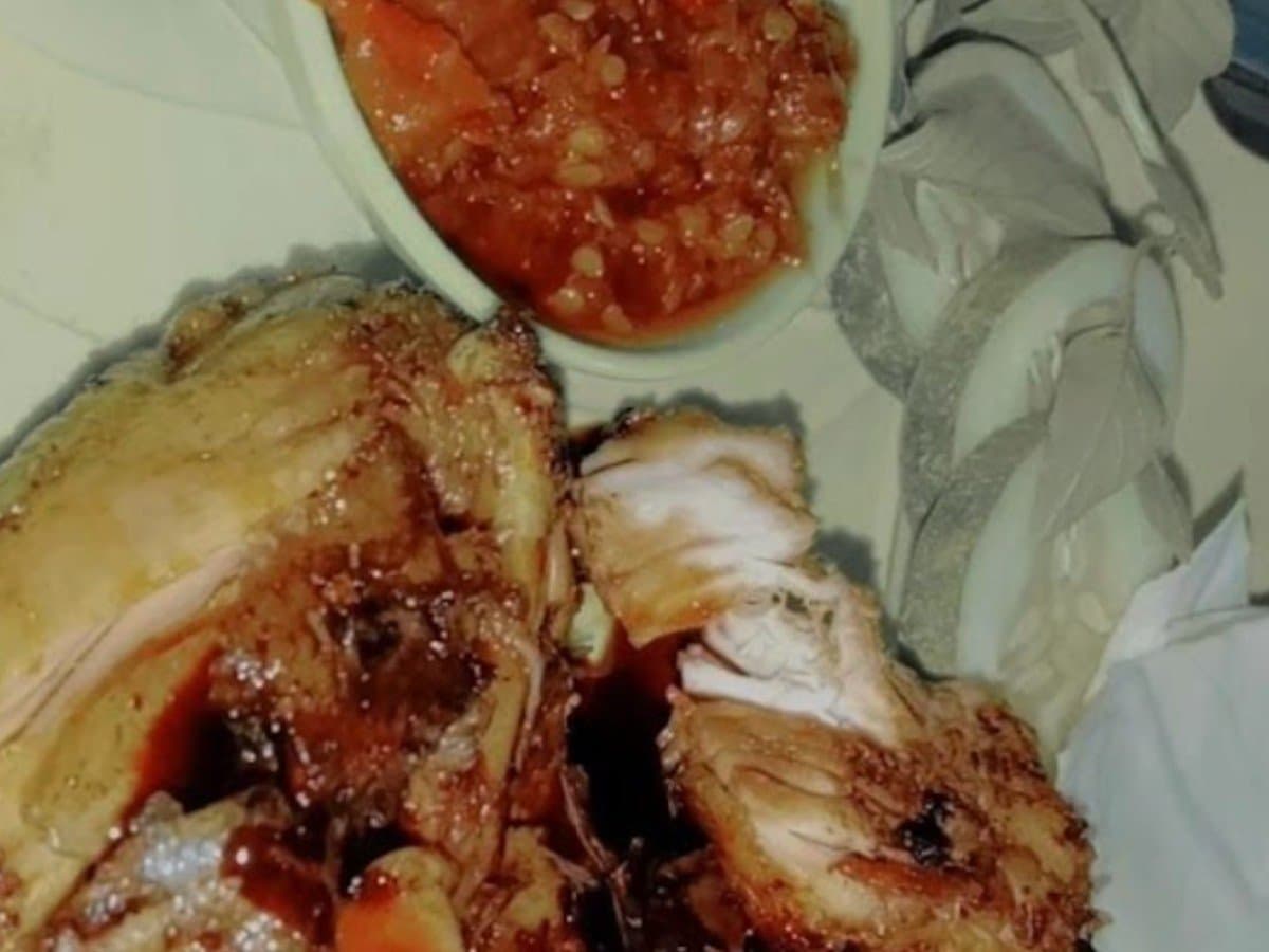Foto SAMBAL DOWER ayam bakar dan ayam goreng penyet