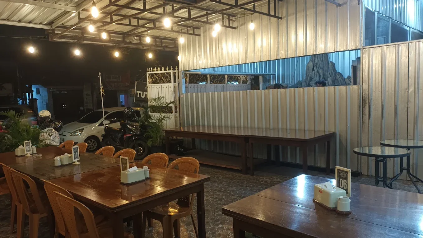 Rumah Putih Pemalang di Desa Pelutan, Kecamatan Pemalang, Pemalang