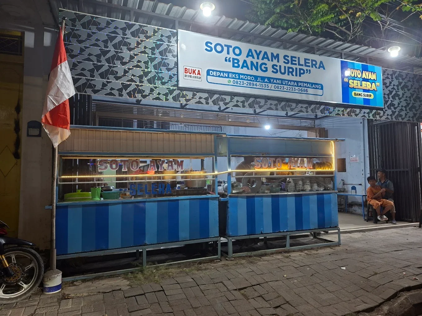 Soto Ayam Selera (H. Surip) di Desa Kebondalem, Kecamatan Pemalang, Pemalang