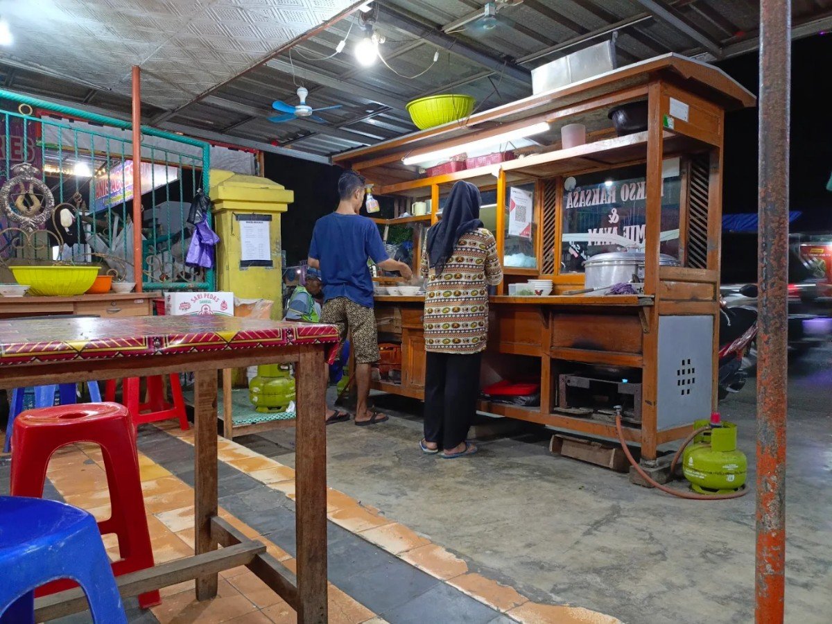 Bakso Raksasa Cah Solo di Desa Banjardawa, Kecamatan Taman, Pemalang