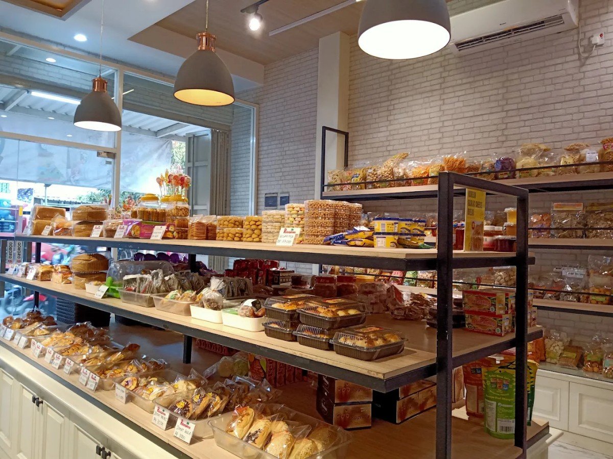 Gitamas Cake & Bakery di Desa Purwoharjo, Kecamatan Comal, Pemalang