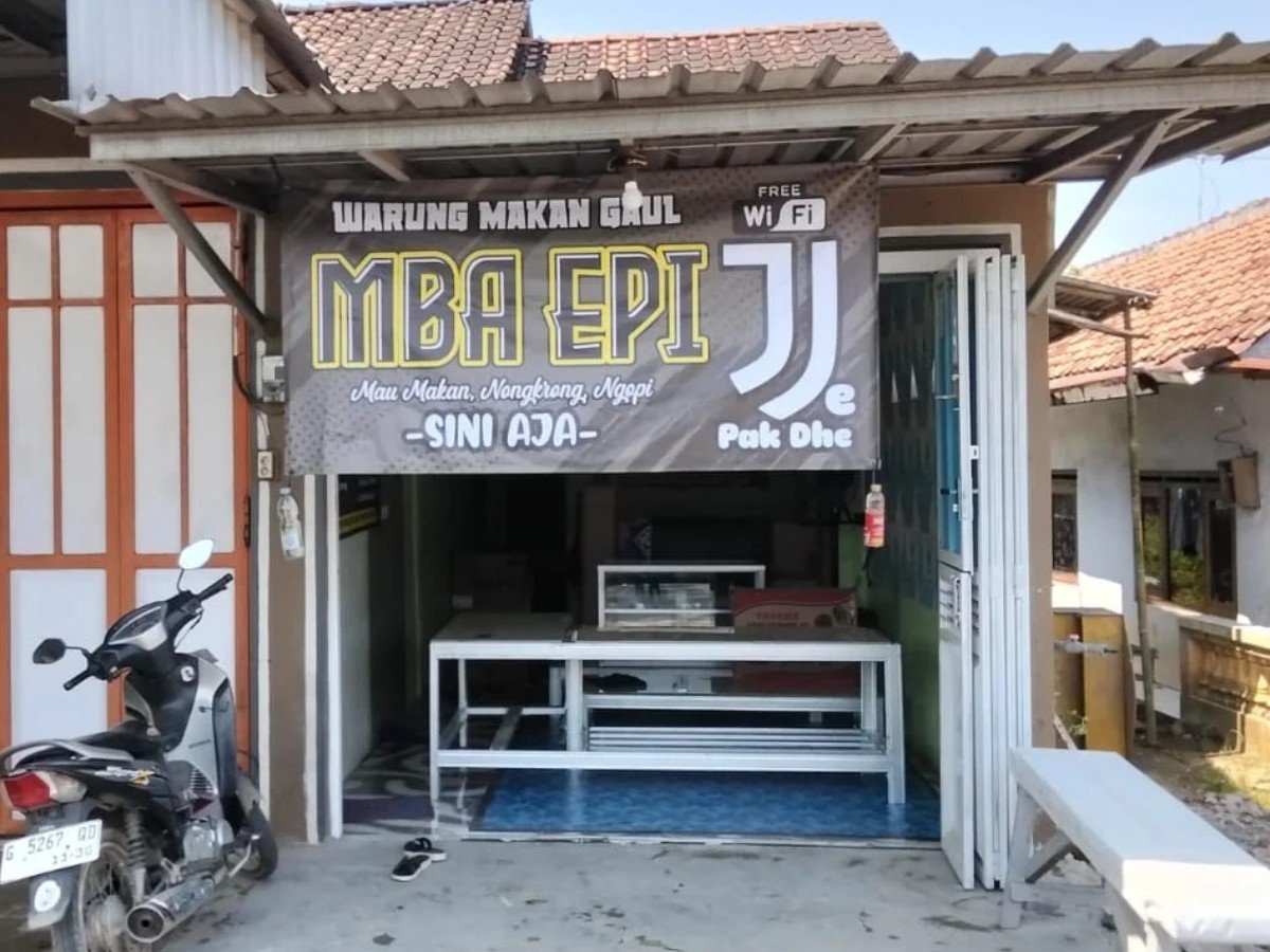 WARUNG GAUL MBA EPI (JJ'e) di Desa Purwosari, Kecamatan Comal, Pemalang