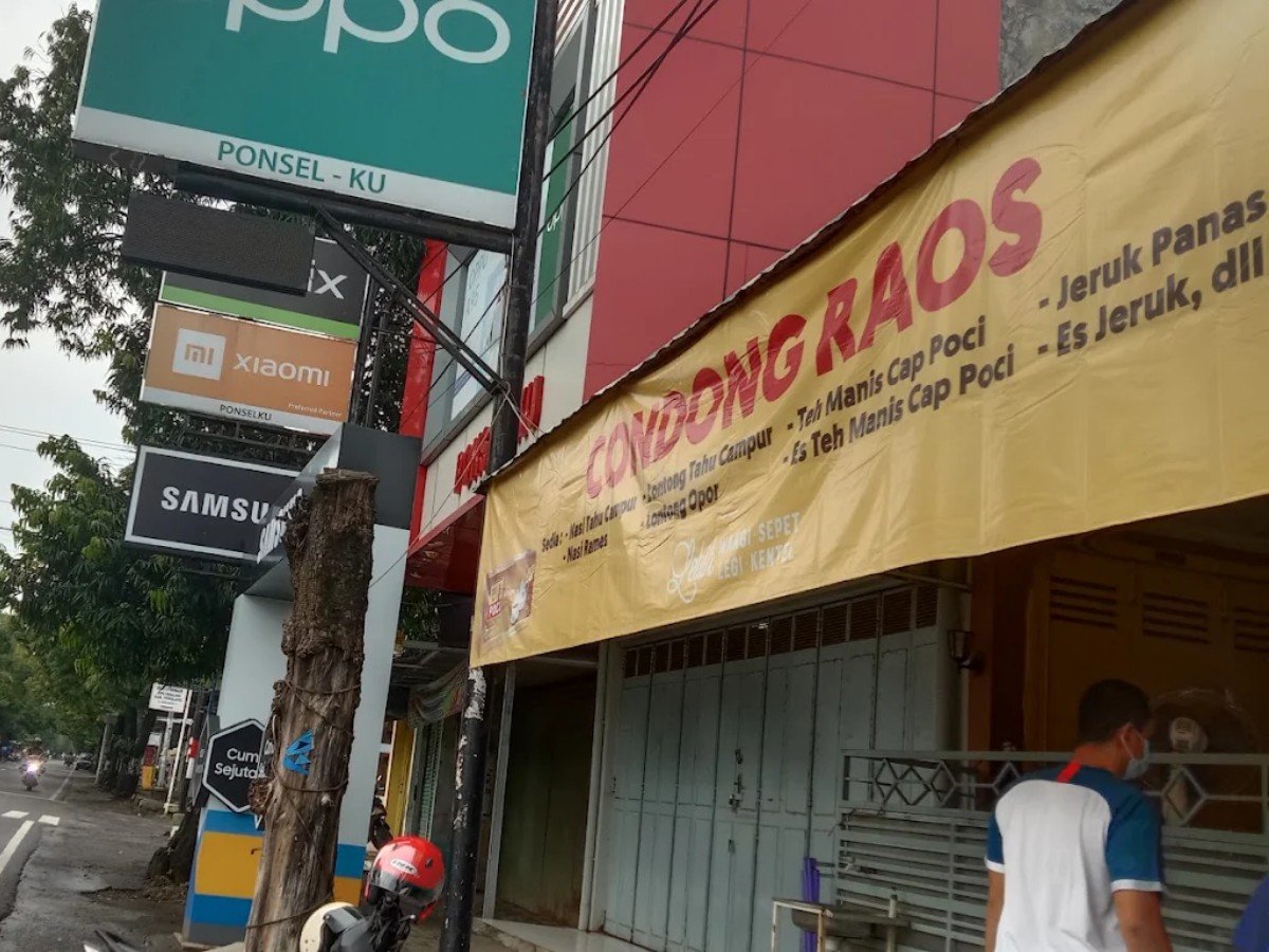 Rumah Makan Condong Raos Pak Kardi di Desa Kebondalem, Kecamatan Pemalang, Pemalang