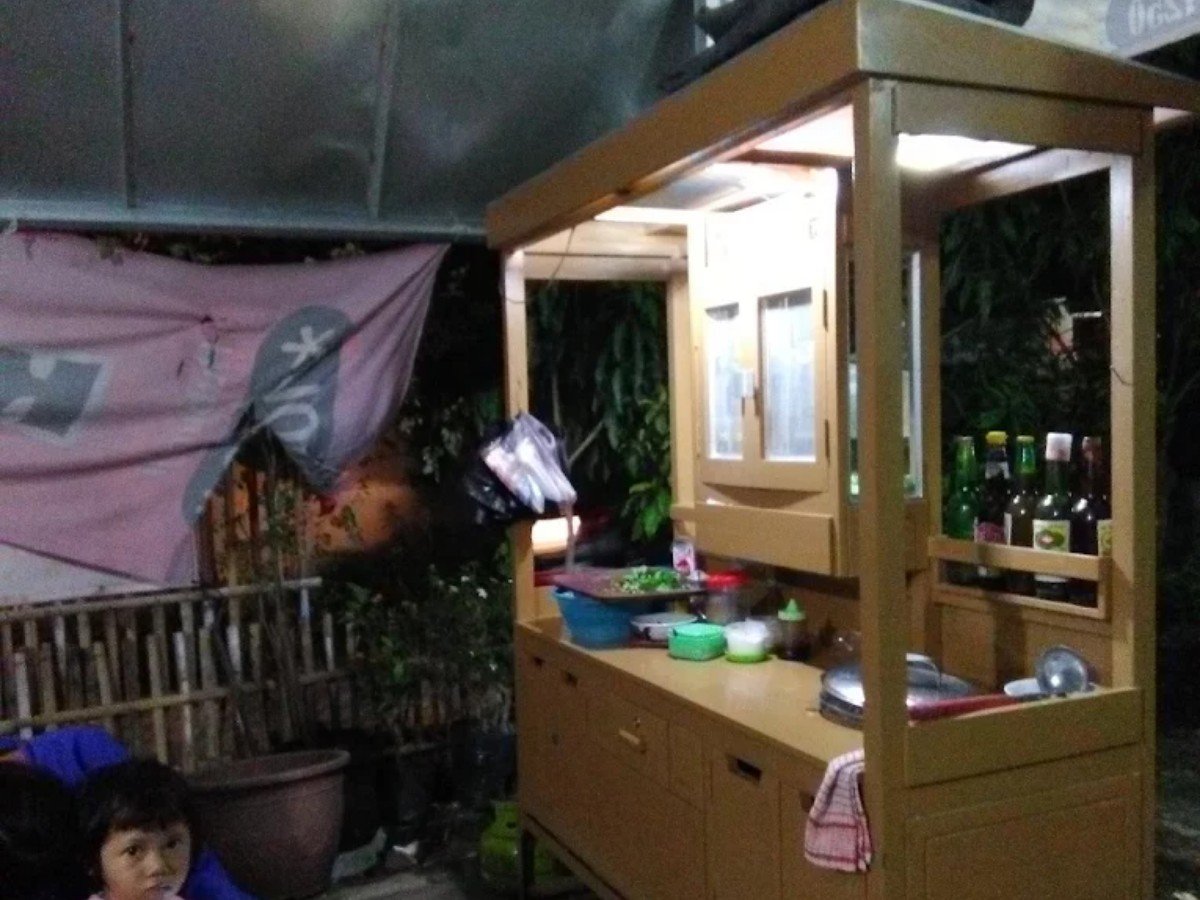 Pondok Bakso Lancar Terus di Desa Jebed Utara, Kecamatan Taman, Pemalang
