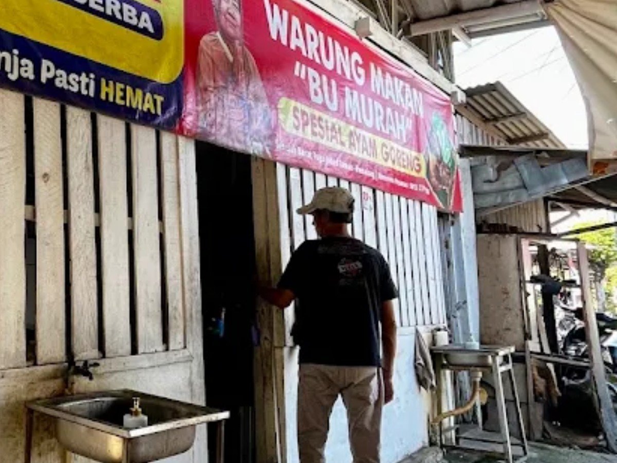 Ayam Goreng Bu Murah di Desa Jebed Utara, Kecamatan Taman, Pemalang