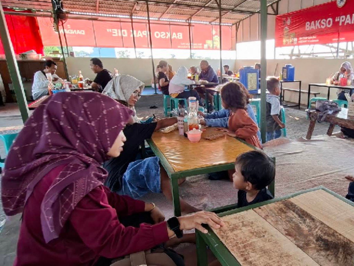 BAKSO & MIE AYAM PAK DIE di Desa Cibelok, Kecamatan Taman, Pemalang