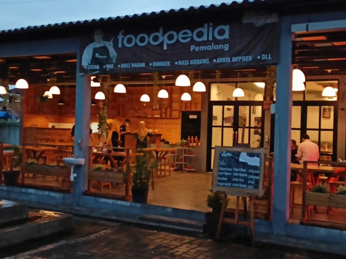 GCC (Gandulan Culinary Center) di Desa Beji, Kecamatan Taman, Pemalang