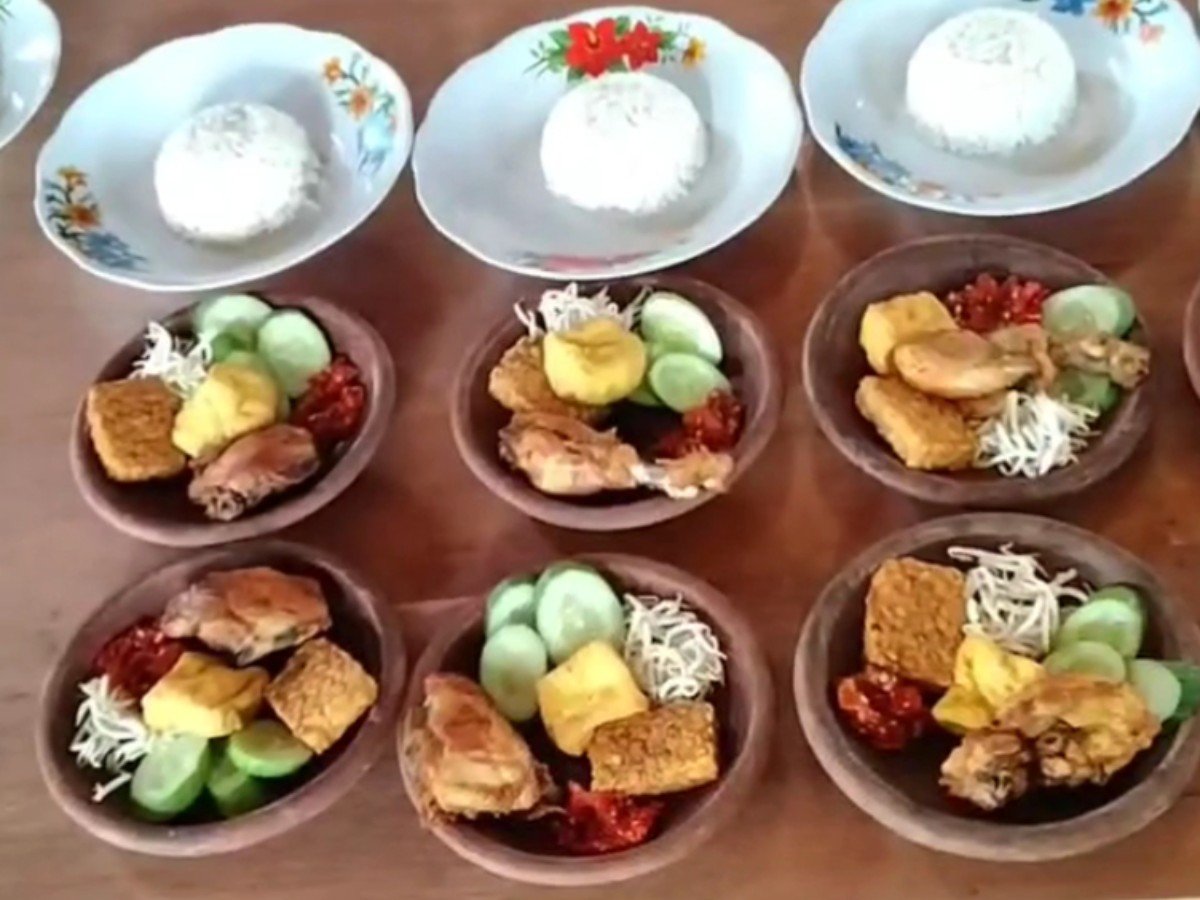 Griyo Dahar Amel di Desa Kaligelang, Kecamatan Taman, Pemalang