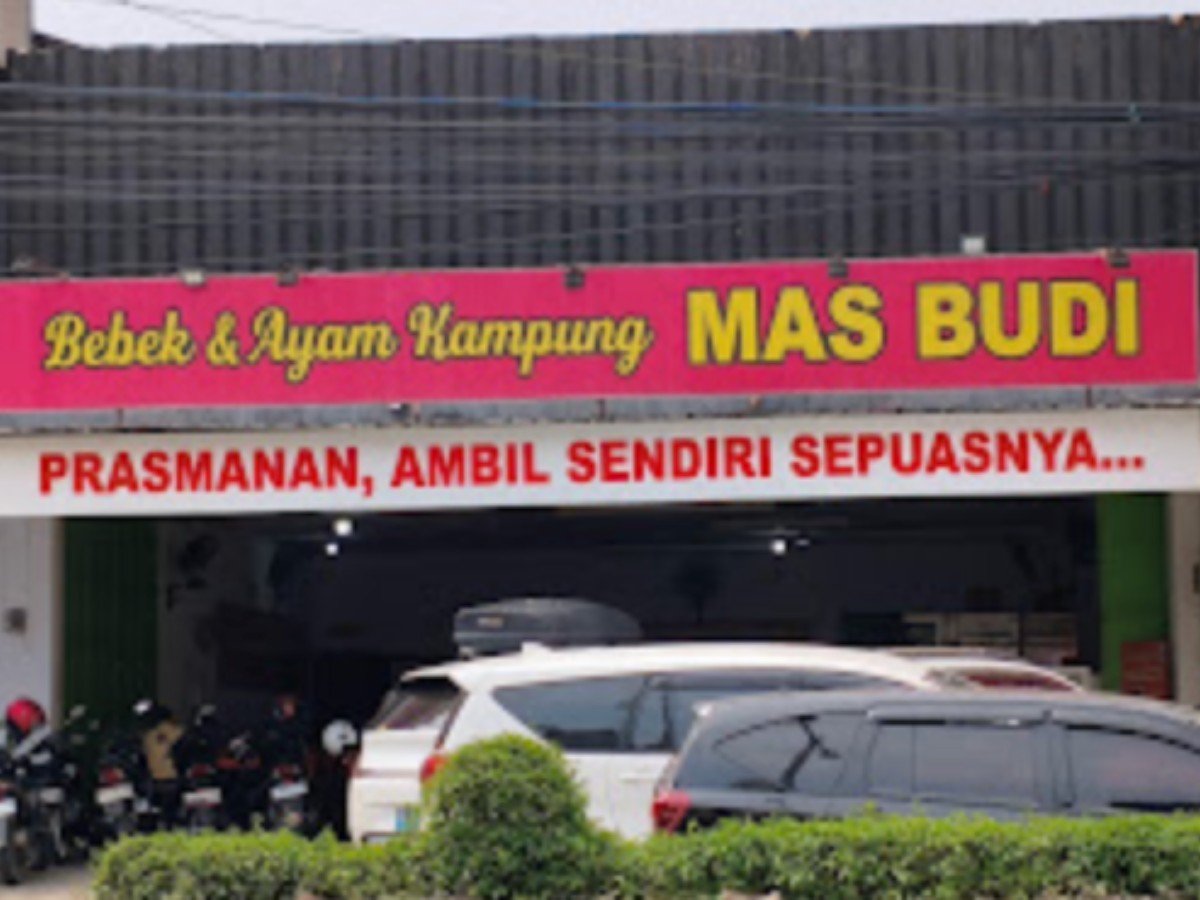 Bebek & Ayam Kampung Mas Budi - Pemalang di Desa Wanarejan Utara, Kecamatan Taman, Pemalang