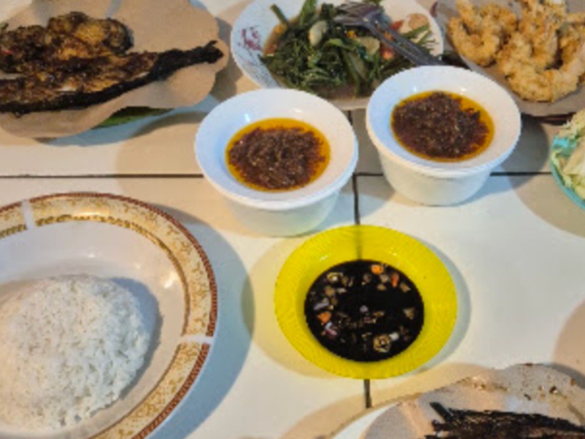 IKAN BAKAR BANDAR PEMALANG di Desa Wanarejan Selatan, Kecamatan Taman, Pemalang