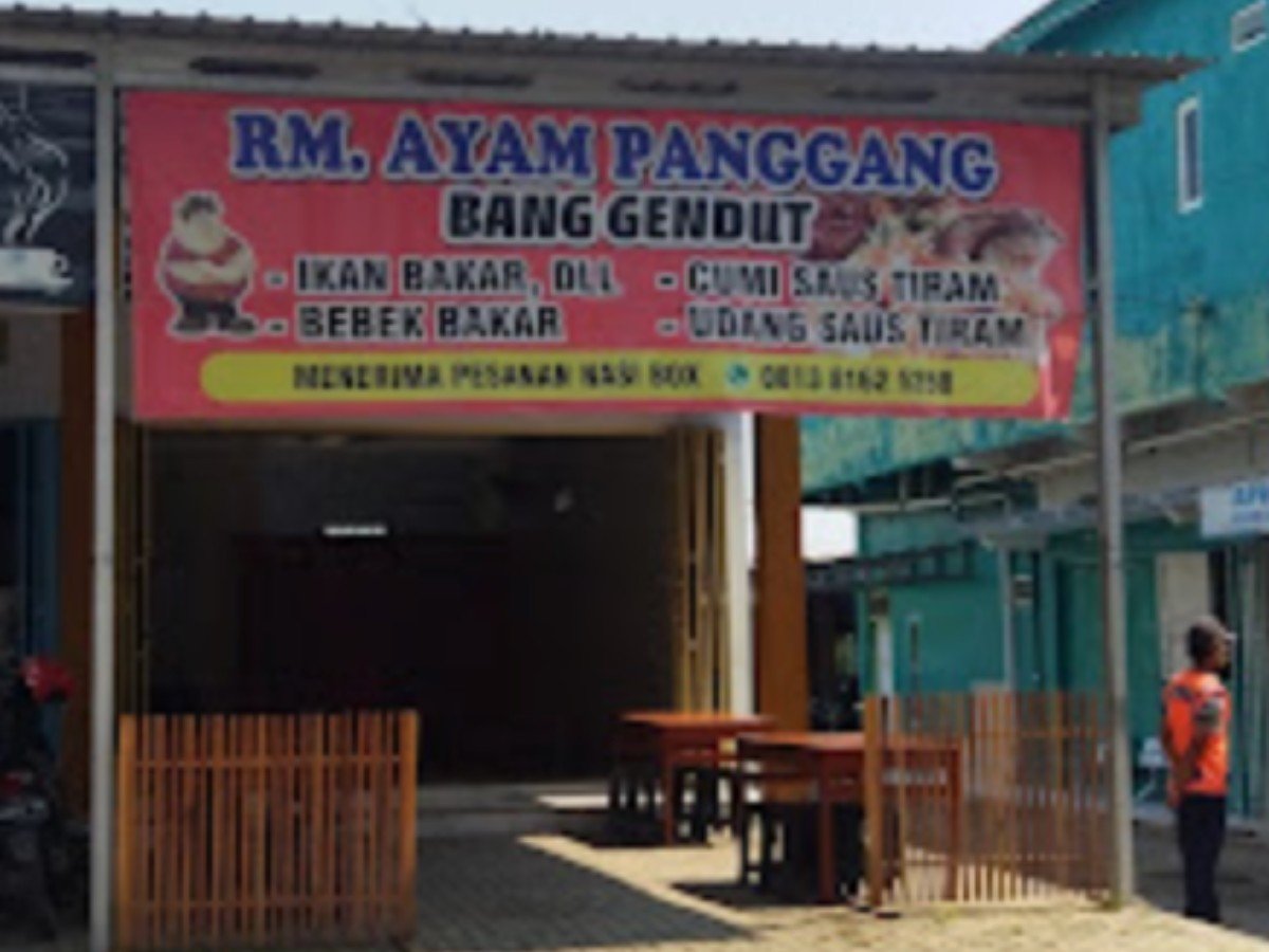 Ayam Panggang Bang Gendut di Desa Wanarejan Selatan, Kecamatan Taman, Pemalang