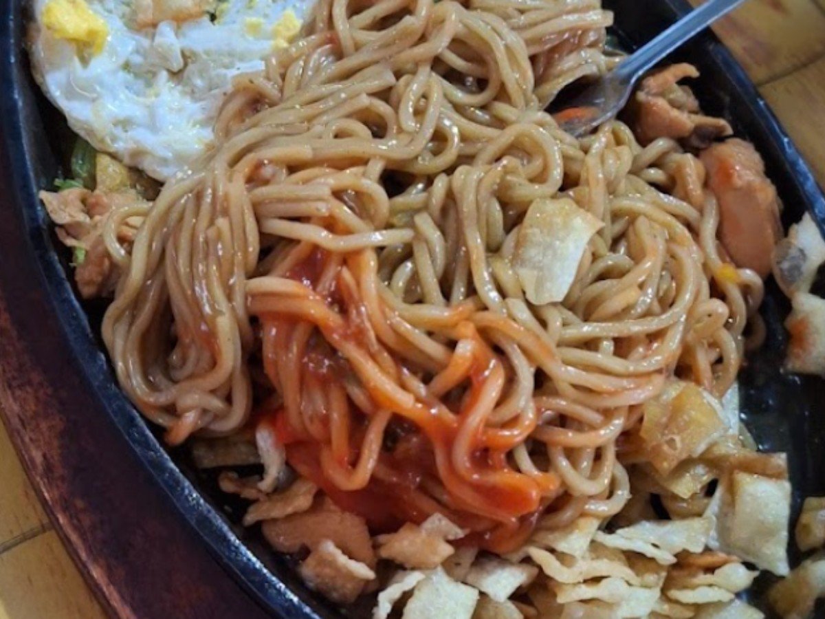 Mie Hotplate Pegundan di Desa Pegundan, Kecamatan Petarukan, Pemalang